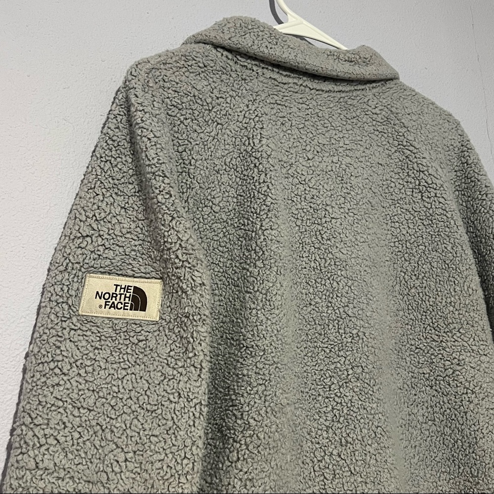 The North Face Sherpa Zipup